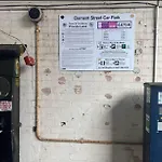 Birmingham City Centre Apartment - Sleeps Upto 6 Guests, On Street Car Parking